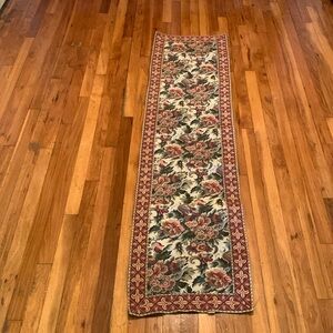 Antique table runner
